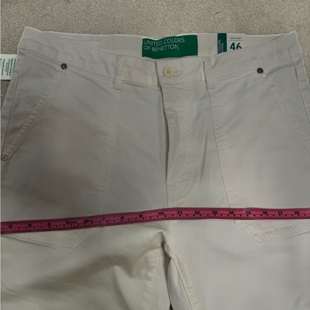 United Colors of Benetton woman’s Cream Pants size 46 size 10 a little stretch